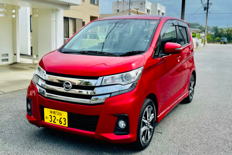 女性が運転しやすい軽自動車 // 日産デイズ / 無料空港ピックアップ / 後方カメラ / Bluetooth / スマートフォンホルダー / チャイルドシート貸出(1個無料) / ベビーシート貸出(有料) / ETC端末機利用可能