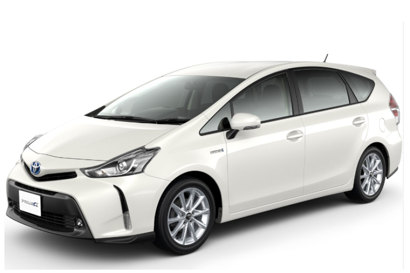 基本免責保険込み、空港/赤嶺駅無料送迎 5名乗り プリウスアルファ ハイブリッド(Bluetooth、ETC,バックカメラ、携帯ホルダー)