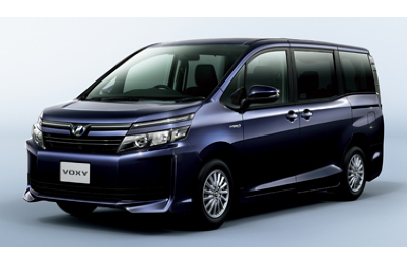 基本免責保険込み、空港/赤嶺駅無料送迎 トヨタ VOXY  7人乗り ハイブリッド(Bluetooth、ETC,バックカメラ、携帯ホルダー)チャイルドシート1台無料※3