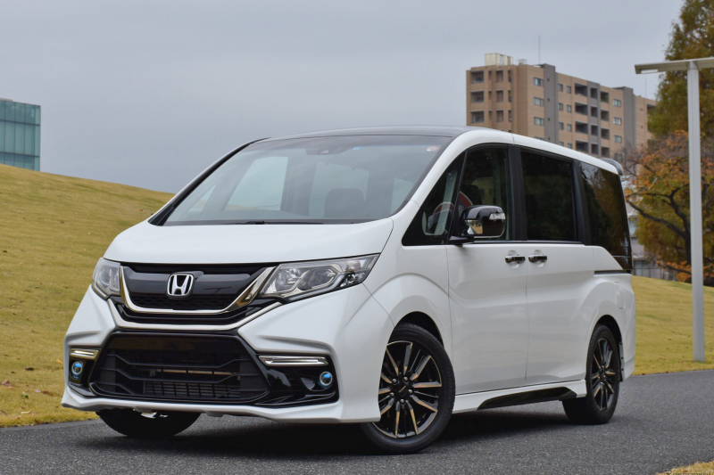 【無料送迎・禁煙車】8人乗りミニバン/最終便対応/那覇市内/那覇空港より8分