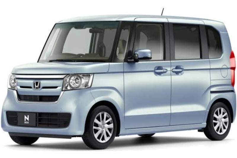 大人気!! ホンダNBOX青色 トランクがフラットになり荷物乗せやすい! 那覇空港迄最短5分!!空港⇔営業所無料送迎サービス