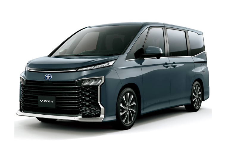 8人乗りミニバン  新型ヴォクシー【空港送迎無料・基本補償込み】