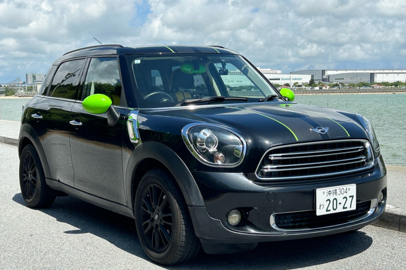 【沖縄那覇レンタカー　MINIクーパープラン】格安で贅沢にレンタカー乗りませんか？空港送迎無料付き♪ミニクーパー　クロスオーバー　ディーゼル車♪
