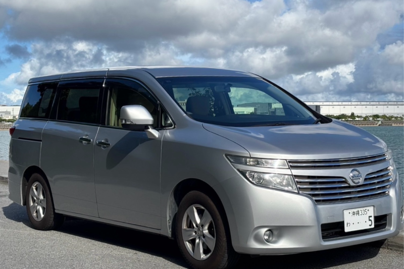 【沖縄最安値 贅沢プラン 8人乗り】格安で贅沢にレンタカー乗りませんか?