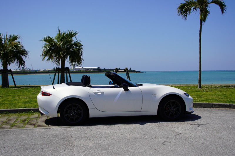 ロードスター ホワイト