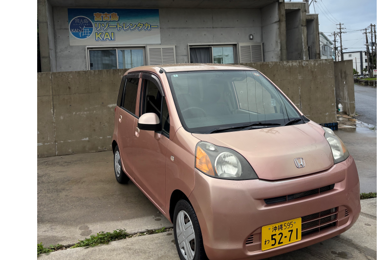 4人乗り軽自動車(ホンダ ライフ)