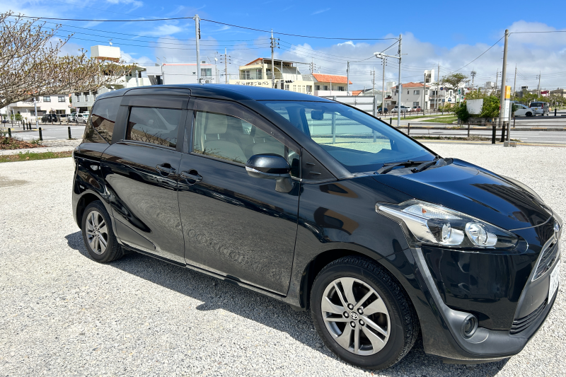 (多語言対応)☆7人乗り シェンタ『基本免責込み&空港/赤嶺駅無料送迎』☆Bluetooth☆ETC☆スマホホルダー☆充電器装備☆バックカメラ☆ETC☆ナビ ☆チャイルドシート1台無料