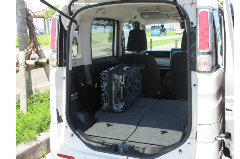 スペーシア 荷室②