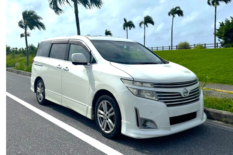 ※時間制 \那覇M'sレンタカー限定キャンペーン実施中!/ウェルカムドリンク、オリジナルチェキ風フォトプレゼント中♪【★免責込★】広々7名乗りエルグランド!人気の白・黒!ランダム配車/空港送迎サービス!<空港~営業所>/ナビ付き/ETC/ドライブレコーダー/Bluetoothオーディオ/禁煙車(※写真はイメージですので車体色が異なることがあります)