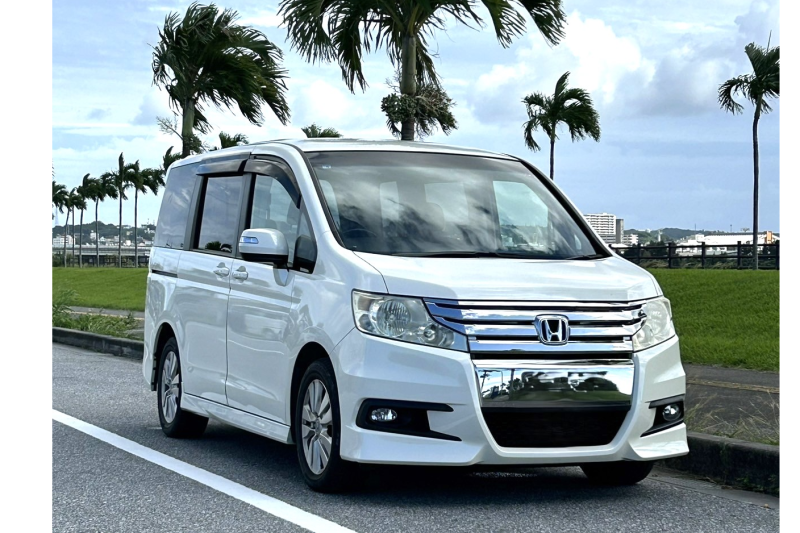 \那覇M'sレンタカー限定キャンペーン実施中!/ウェルカムドリンク、オリジナルチェキ風フォトプレゼント中♪【★免責込★】7〜8名乗りミニバン!快適なミニバン!<ステップワゴン・セレナ・デリカ・ヴォクシー>いずれか予約時ランダム配車/空港送迎サービス付き!<空港~営業所>/ナビ付き/ETC/ドライブレコーダー/禁煙車