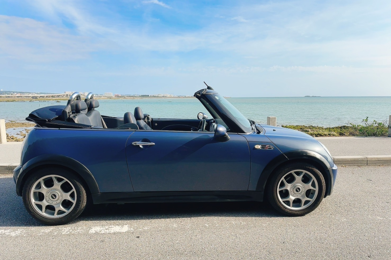 免責補償込み/那覇空港無料送迎/ミニクーパー(オープンカー)