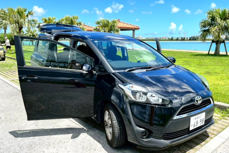 Toyota Sienta 7-seater *Free airport shuttle *Operating hours 6:00~22:00 *Reasonable price *Unlimited use of ETC (paid) *Contact via SNS after reservation