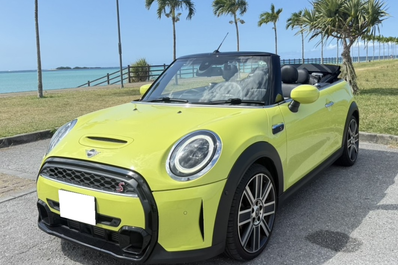 【最安値プラン・補償選択制】MINIクーパー コンバーチブル＜現行モデル＞　4人乗り　オープンカー　事前全額クレジット決済　タクシー無料送迎　チャイルドシート無料　充電器無料貸出