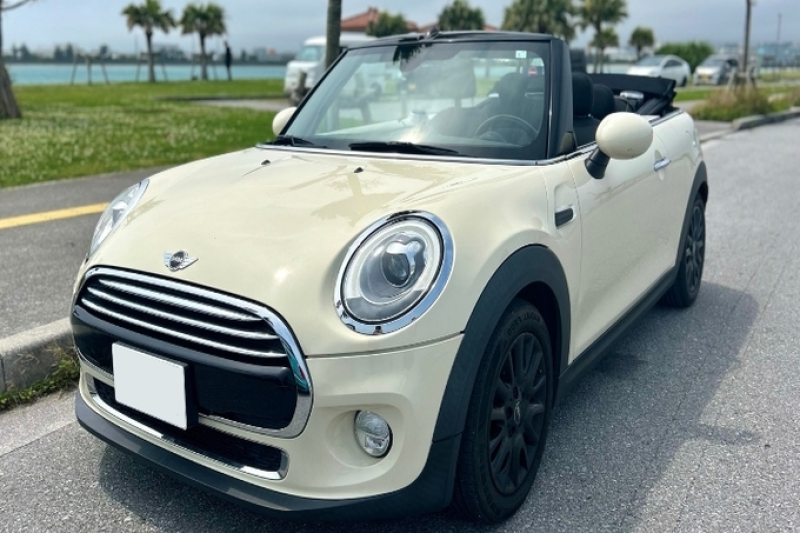 【最安値プラン・補償選択制】MINIクーパー コンバーチブル　4人乗り　オープンカー　事前全額クレジット決済　タクシー無料送迎　チャイルドシート無料　充電器無料貸出