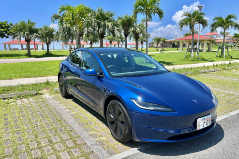 model3_blue_瀬長島