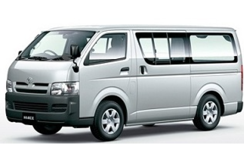 ２０２４年式ハイエースバン9名乗り！大人数にピッタリ♪大量積載OK！【石垣島空港送迎無料！】G2421