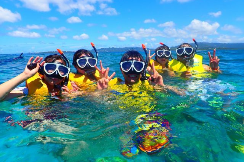 【本島北部発】午前便/午後便 半日水納島シュノーケリングツアー ☆水納島プチ上陸・写真無料ダウンロード付きのプラン詳細